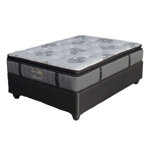 Queen Genevieve bed set